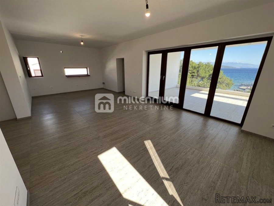 Otok Krk, Krk, 100m2, etaža 20 metara od plaže! - 5