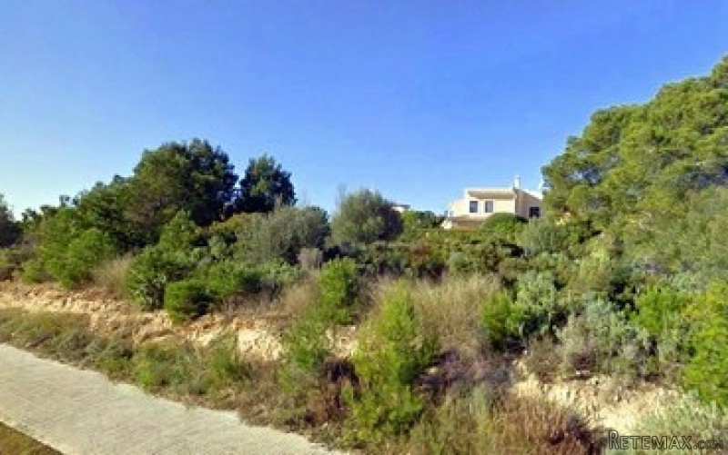 Plot for sale in Port Adriano