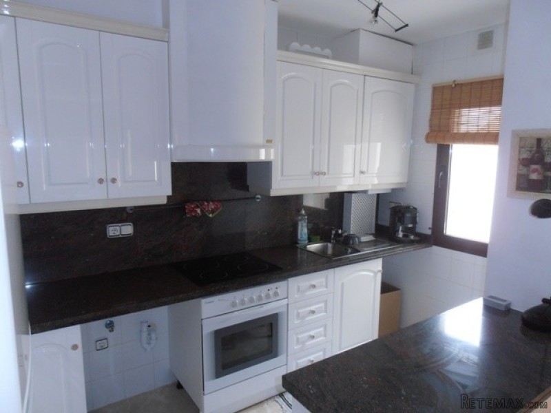 2 Bedrooms Building For Sale - 2