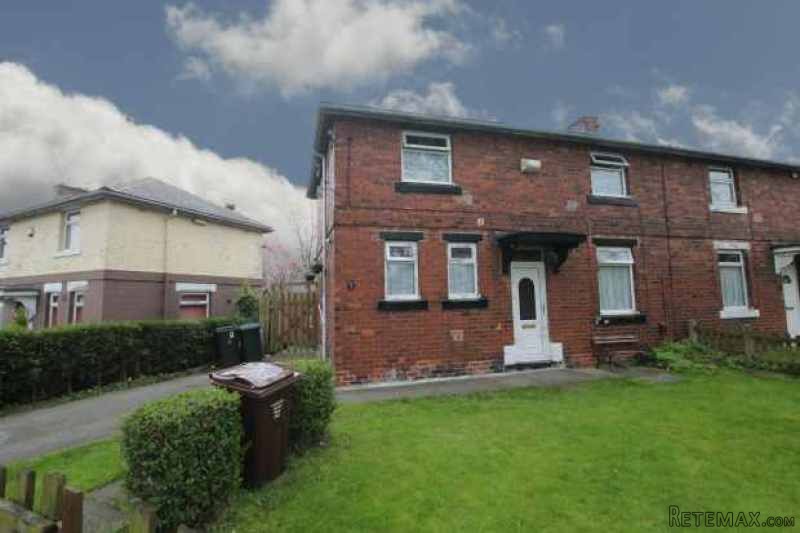 4 bedroom, Semi-detached House house..