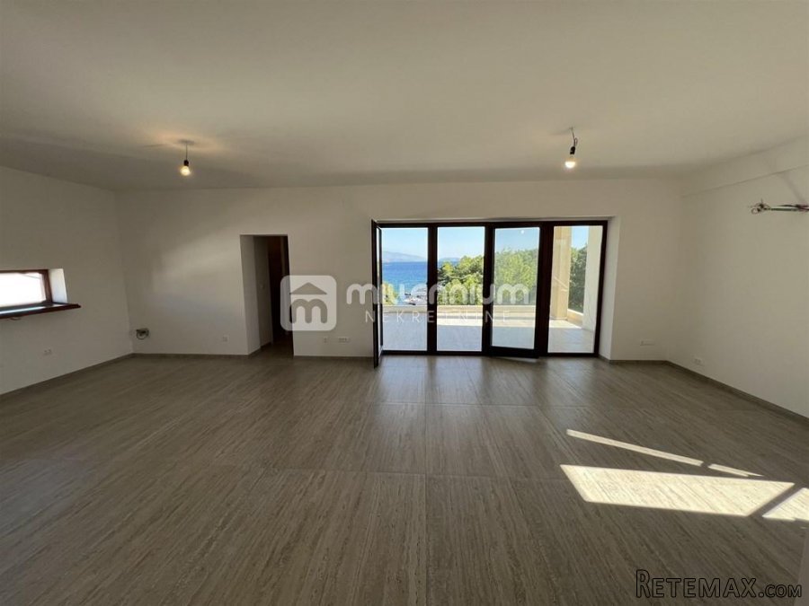 Otok Krk, Krk, 100m2, etaža 20 metara od plaže! - 8
