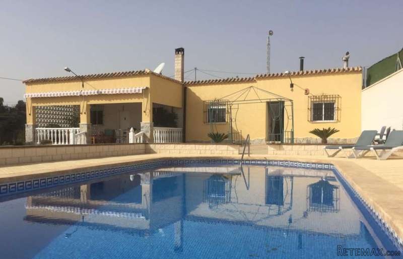 4 Bedroom Country House In Crevillente