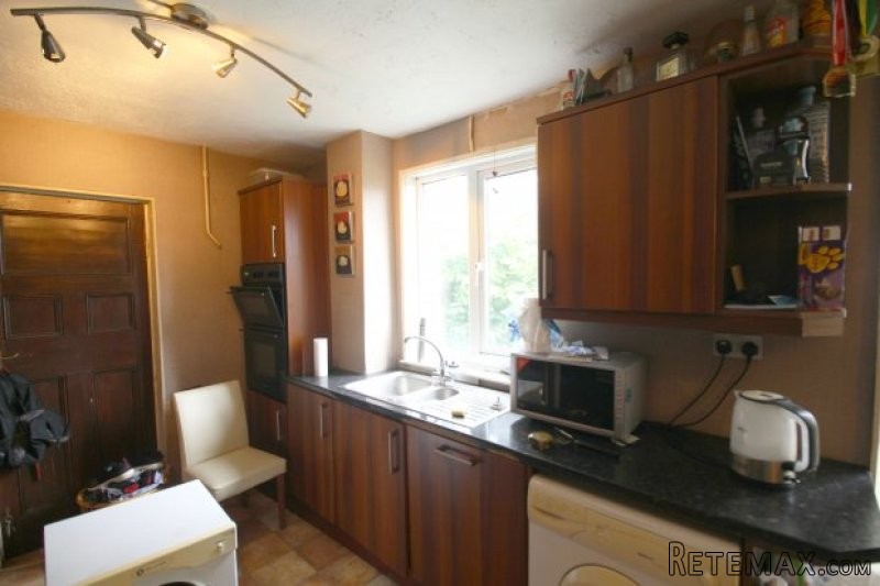 3 bedroom, Semi-detached House house.. - 2