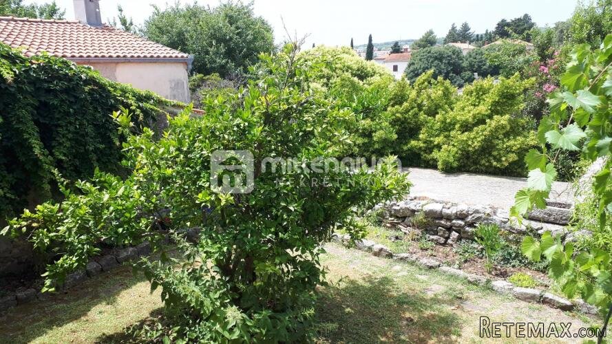 Otok Krk, Krk, samostojeća kuća u staroj gradskoj jezgri - 2