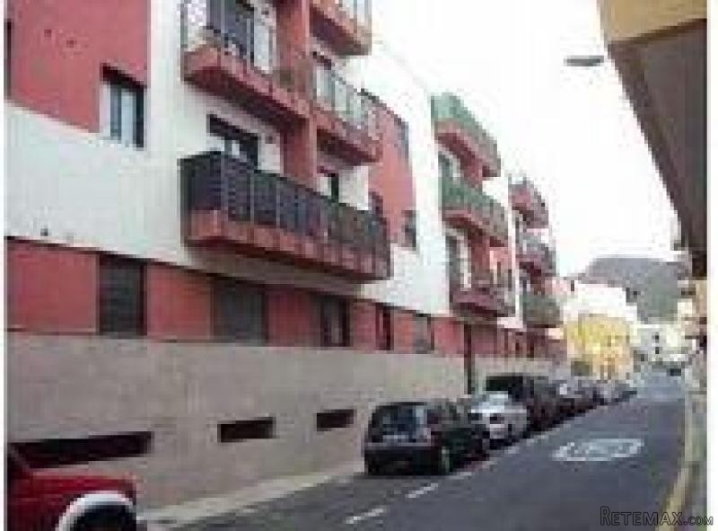 Apartment For Sale in Valle De San..