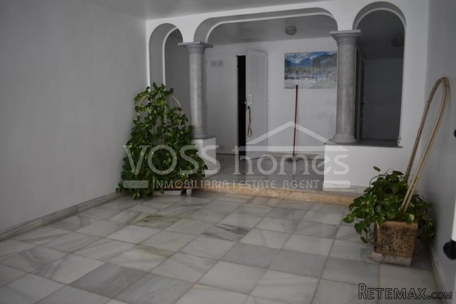 Third floor with lift, 3 bed, 2 bath apartment with amazing.. - 3