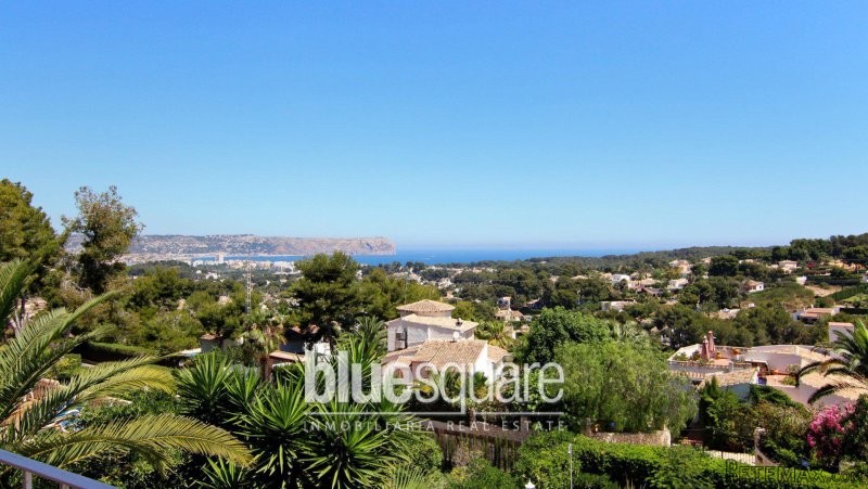 6 Bedroom 4 Bathroom Family Villa with.. - 2