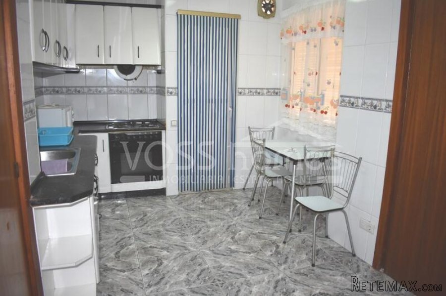 Third floor with lift, 3 bed, 2 bath apartment with amazing.. - 7