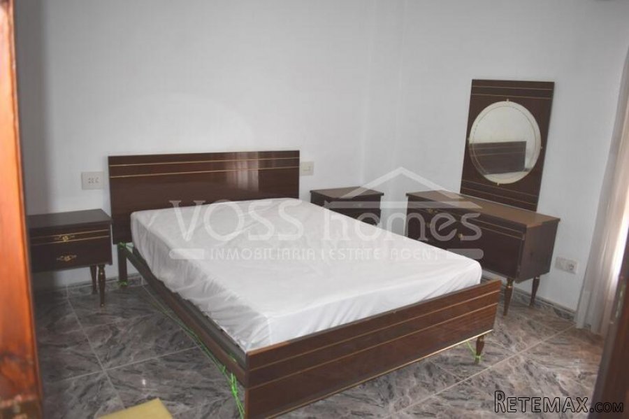 Third floor with lift, 3 bed, 2 bath apartment with amazing.. - 10