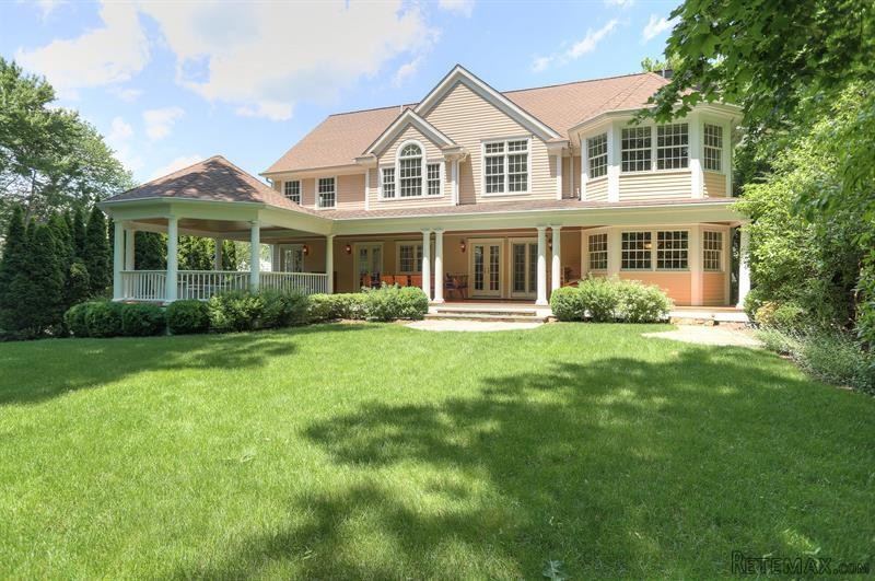 6 bedroom House For Sale: 34 Hendrie..