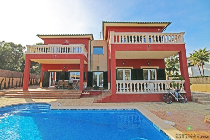 Mediterranean Villa With Sea View In..