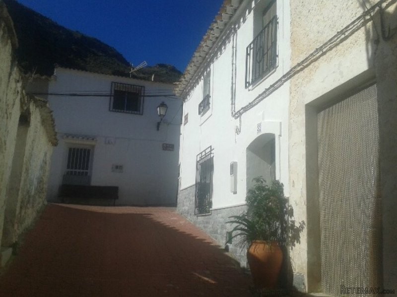 Town House / Village House in Albanchez