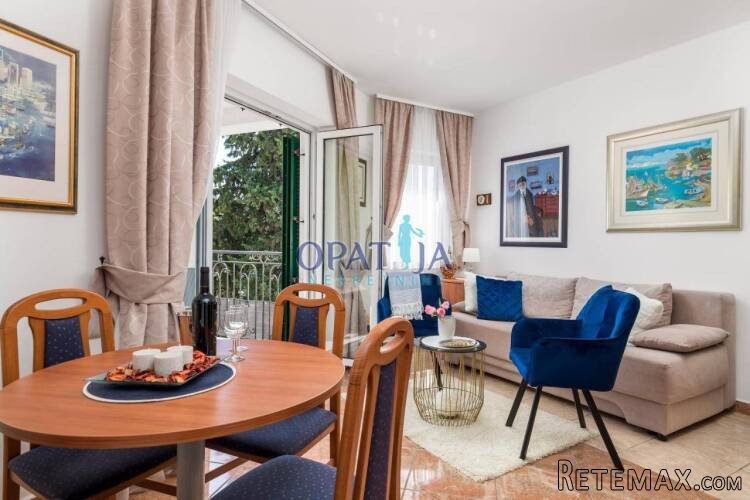 Opatija - prekrasan apartman s balkonom i bazenom - 2