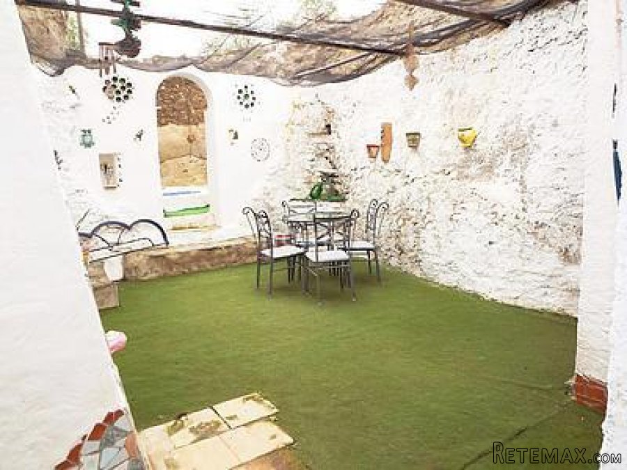 EXCLUSIVE TO VOSS HOMES - QUAINT & QUIRKY VILLAGE HOUSE- A.. - 3