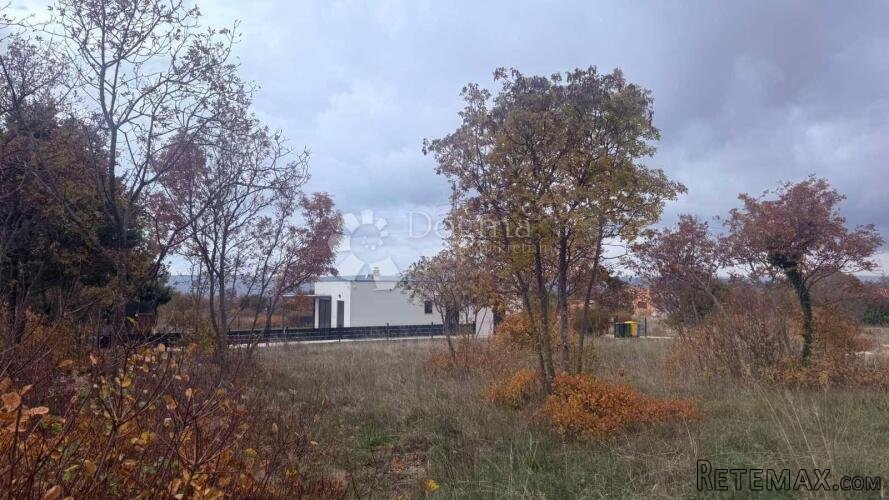 Lijepa parcela 10 minuta od Labina! - 3
