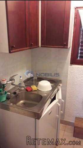 Novi Vinodolski, centar, 42m2, 1. kat, dvije garsonijere. - 3
