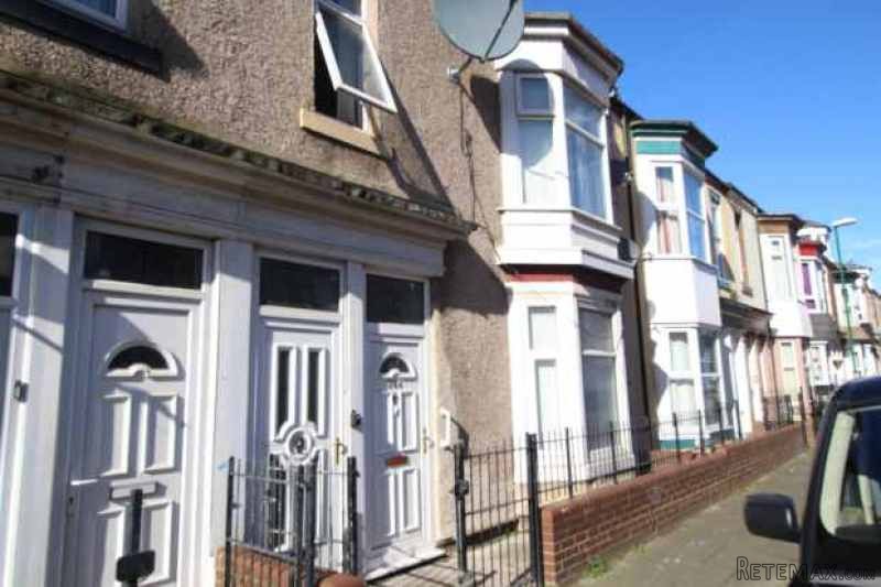 2 bedroom, Flat house for sale