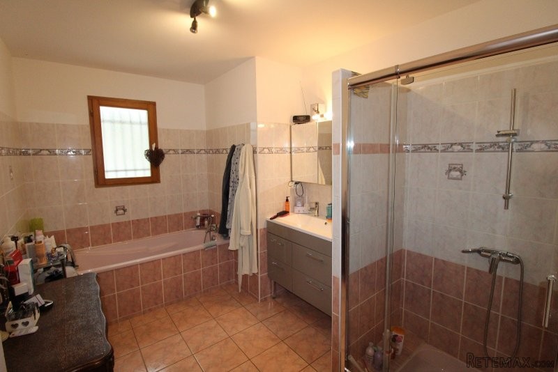 3 Bedroom Villa For Sale With Garden.. - 2