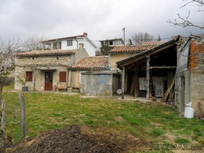 Imanje u Istri sa 2700 m2 okućnice , pogodno za izgradnju... - 3