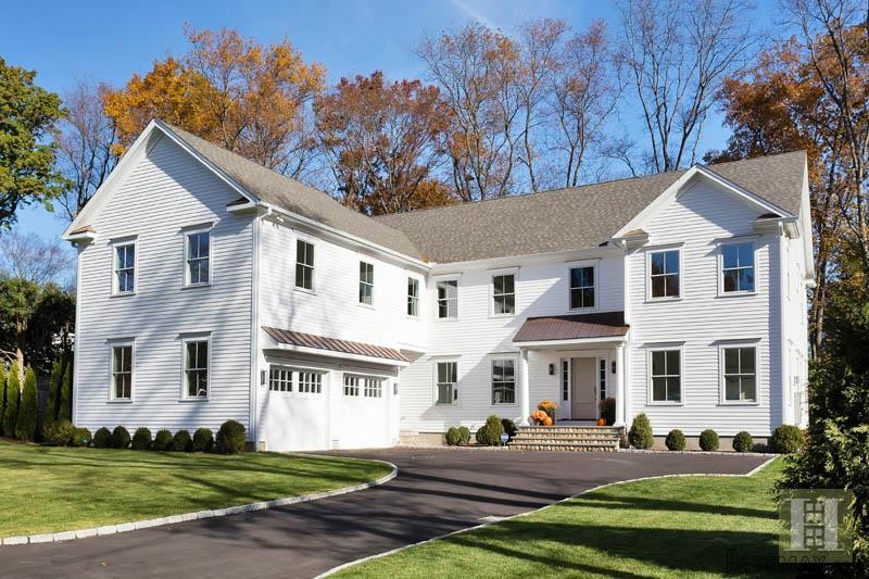 6 bedroom House For Sale: 3 DAVIS LANE..