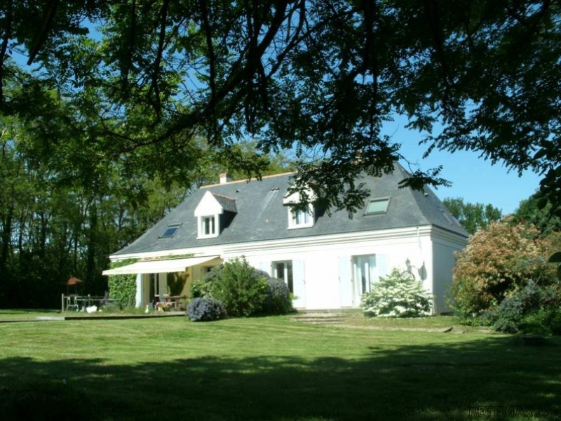 7 Bedrooms - Maison - For Sale