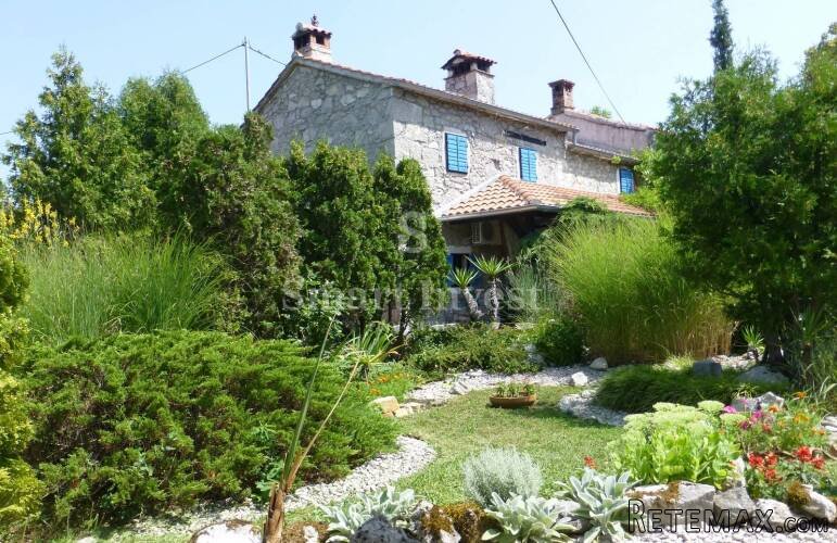 ISTRA, ROČ - OKOLICA, dvije adaptirane istarske kuće s b..