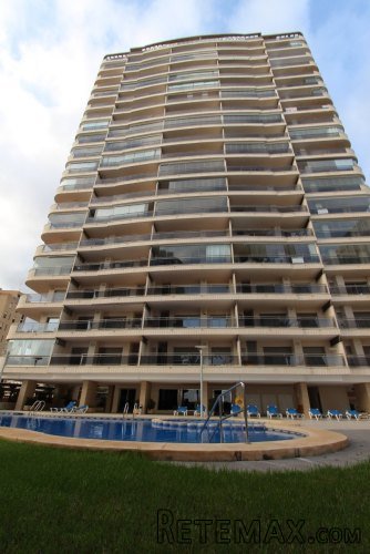 Spacious apartment with views to the sea, mountain and las..