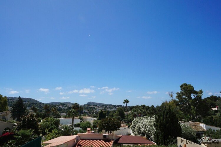 Located in the desirable residential area of La Sabatera.. - 2