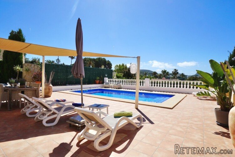 Located in the desirable residential area of La Sabatera.. - 3