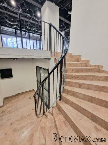Poslovni prostor 555 m² na frekventnoj lokaciji - 3