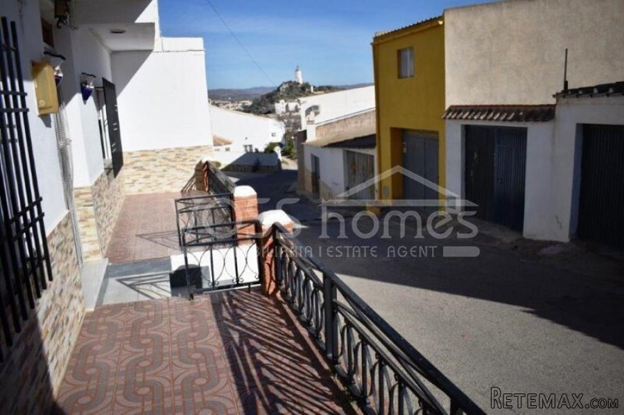 NEW & EXCLUSIVE LISTING WITH VOSS HOMES - A large 2.. - 5