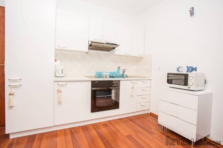 Crikvenica - kuća s 5 apartmana, garažom, 9 parkirnih m.. - 8