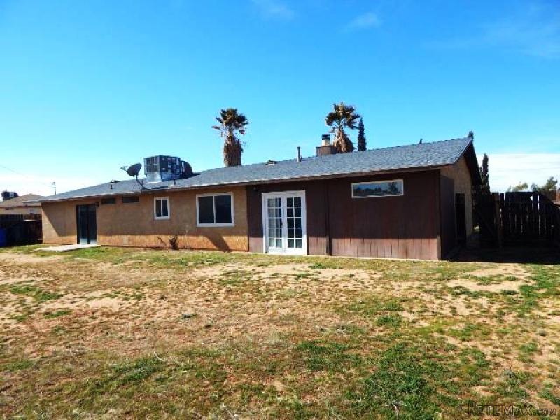 10804 Toltec Drive Apple Valley, CA.. - 2