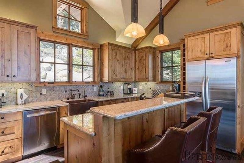 4 bedroom Residence For Sale: Tahoma.. - 2