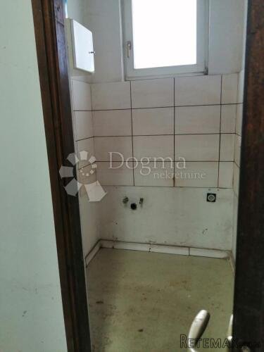KARLOVAC, KUĆA ( POSLOVNO-STAMBENI PROSTOR ) - 3