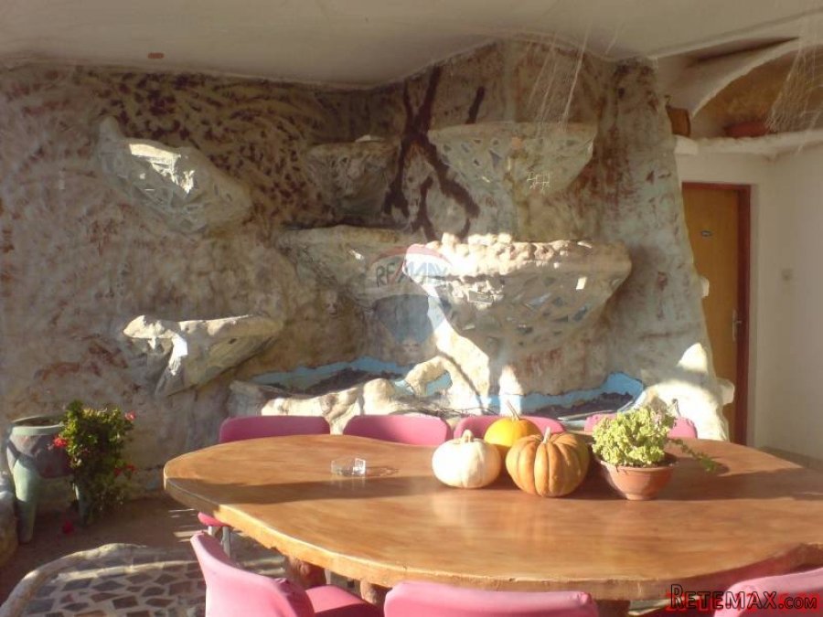Sibinj Krmpotski, kuća za ugostiteljstvo i turizam - 6