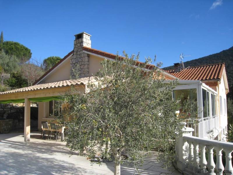 5 Bedroom Villa With Garden, Terrace.. - 2
