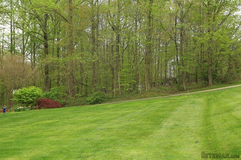 3 bedroom House For Sale: 37 Shady.. - 2