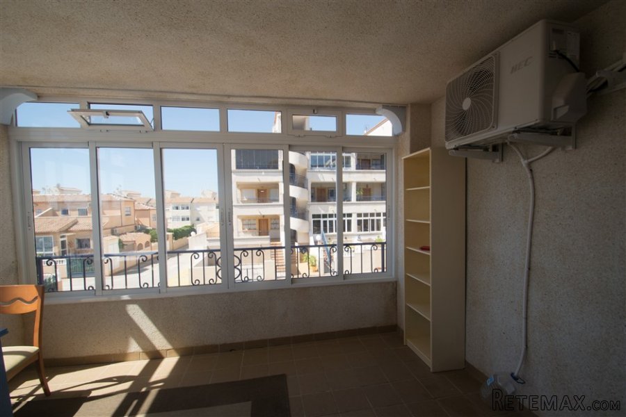 Apartamento en la primera planta en la urbanización La.. - 4