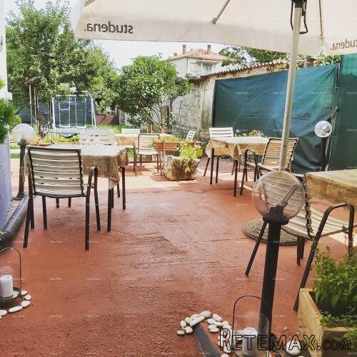 Prodaja kuće sa restoranom, Brtonigla! - 4