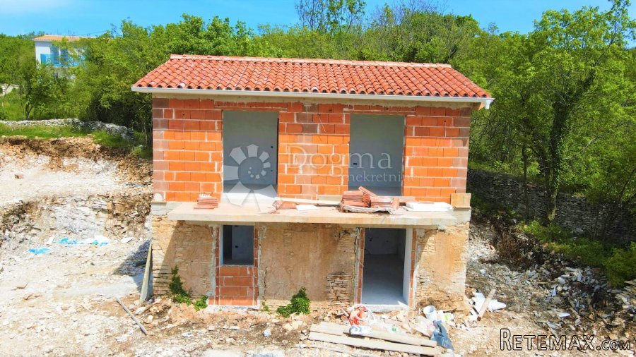 DVIJE ADAPTIRANE KAMENE KUĆE S POGLEDOM NA MORE - 5