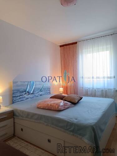 Pobri - 3 sobni stan, balkon, velika terasa i 2 parkirna.. - 7
