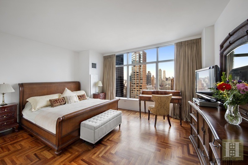2 bedroom Apartment For Sale: 250 EAST.. - 2