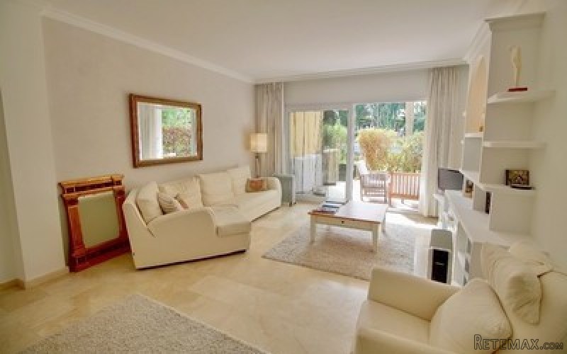 2 bedroom groundfloor apartment in a..