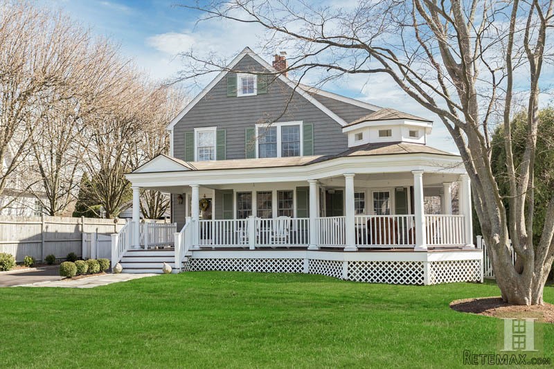 5 bedroom House For Sale: 6 SUNSET..