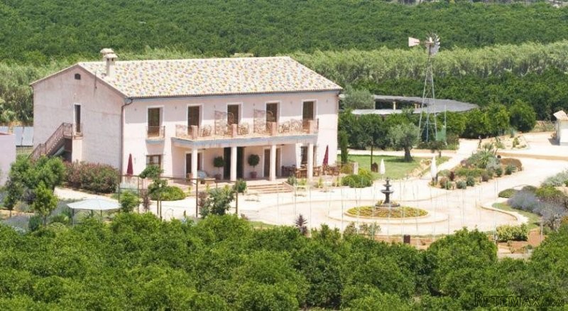 Rural hotel in Oliva