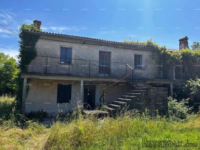 Prodaja kuće sa stajom i zemljištem u blizini Barbana! - 2