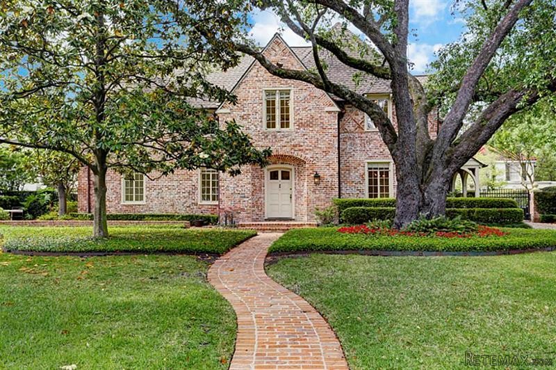 4 bedroom House For Sale: 2128..