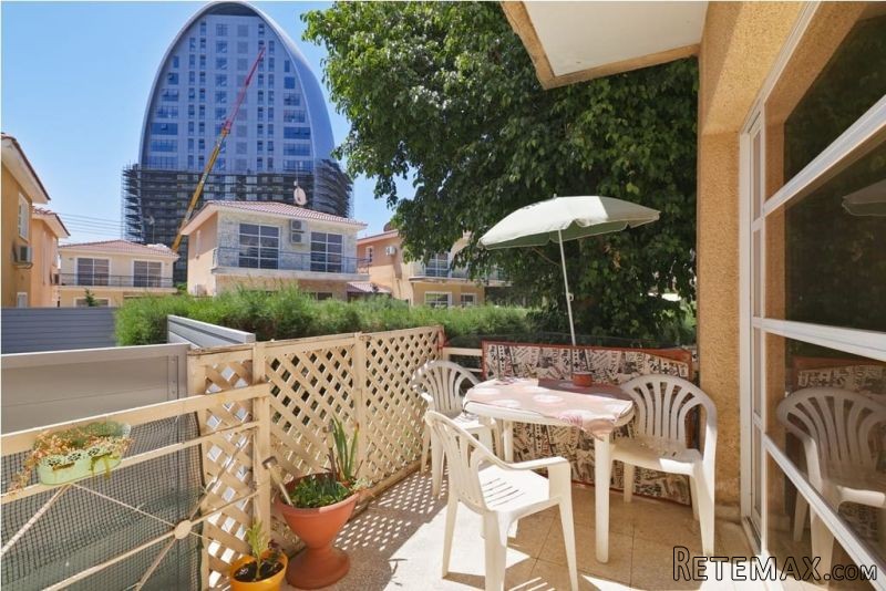 Four Bedroom Beautiful Maisonette For.. - 2