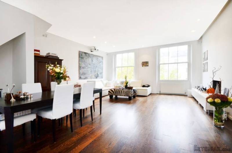 Stunning Two Bedroom Flat